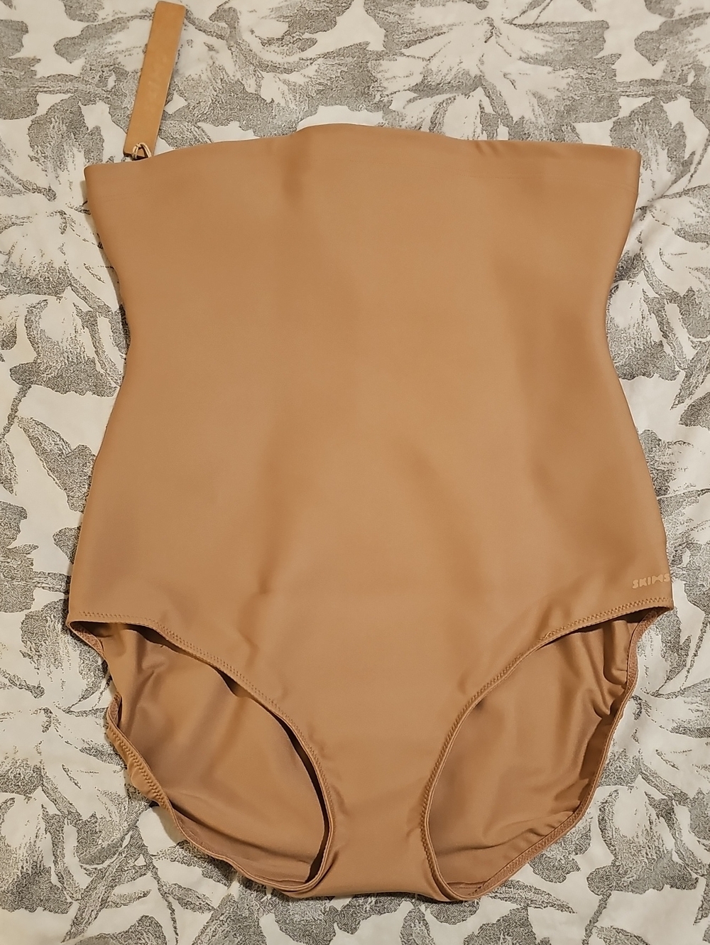 NWT SKIMS High Waist Butt Lifting Brief in Sienna XL
